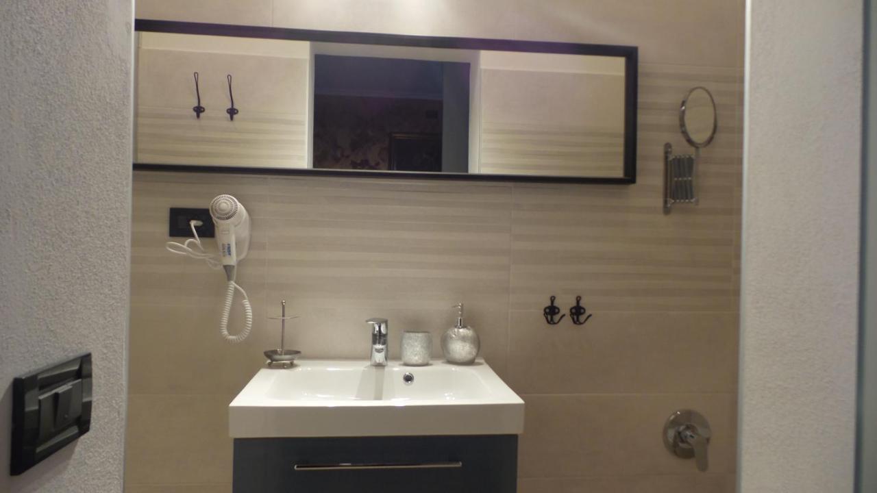 B&B Garda 4U Desenzano del Garda Ngoại thất bức ảnh