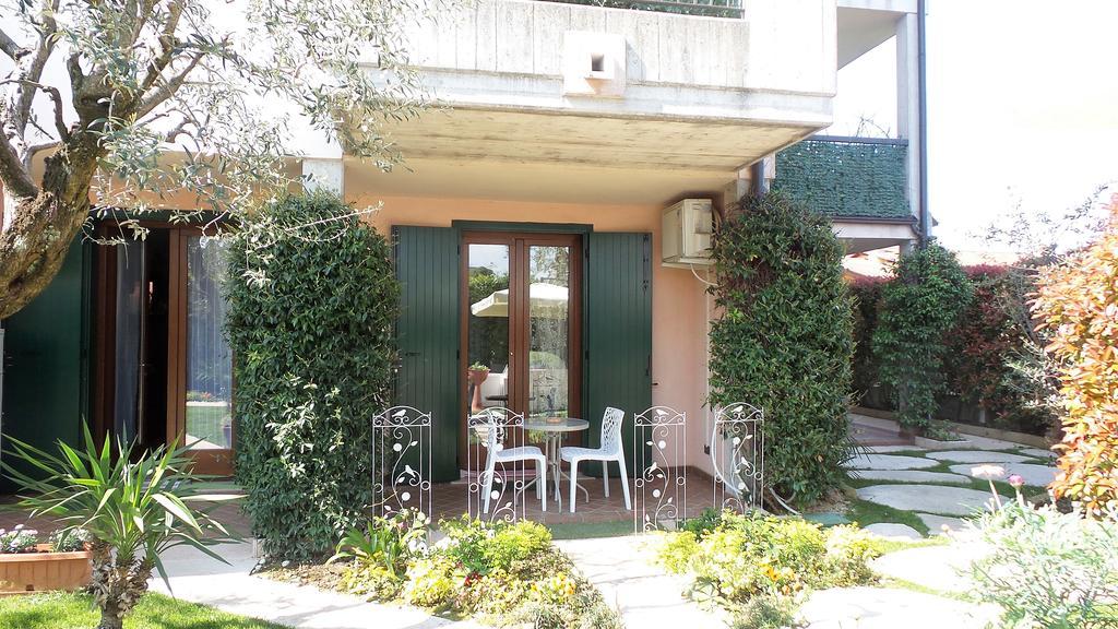 B&B Garda 4U Desenzano del Garda Ngoại thất bức ảnh
