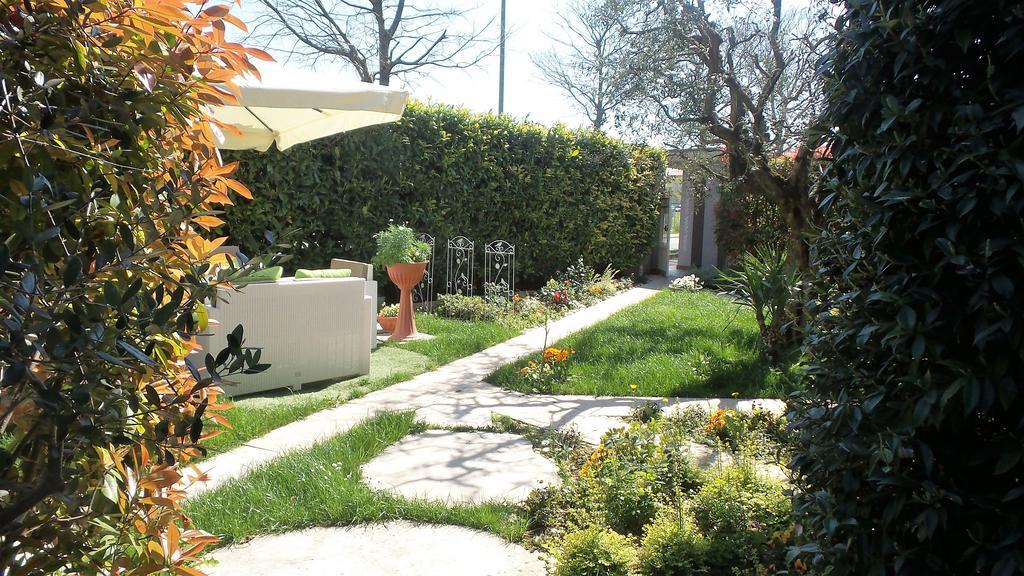 B&B Garda 4U Desenzano del Garda Ngoại thất bức ảnh